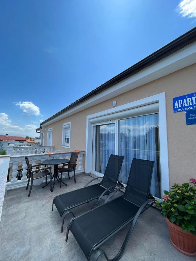 Apartments Ostojic Krk Town Eksteriør billede