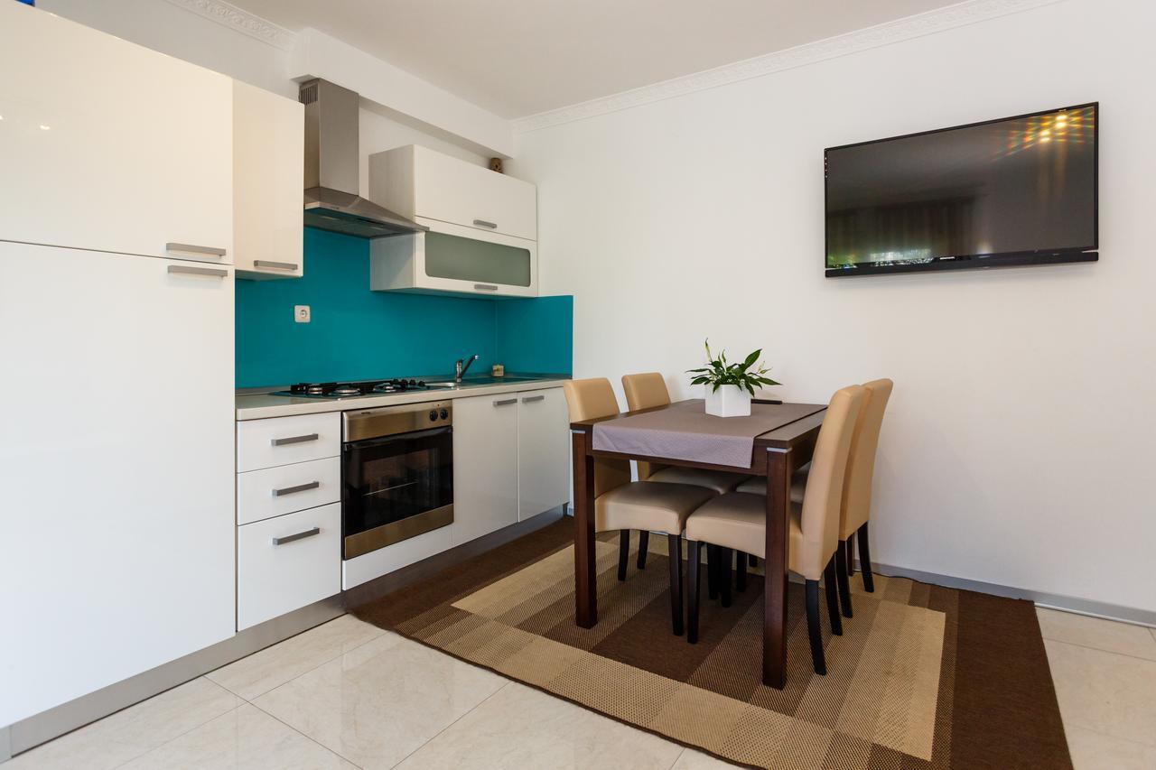 Apartments Ostojic Krk Town Eksteriør billede